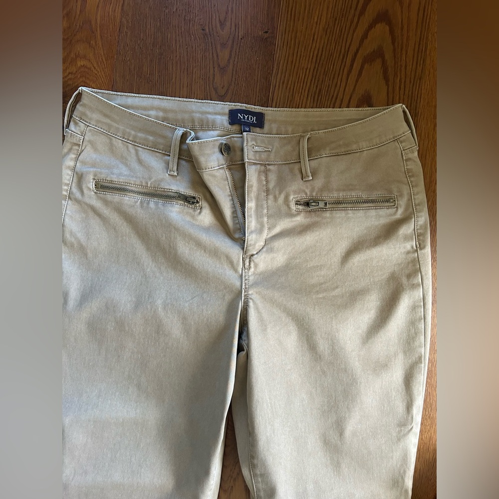 NYDJ Straight Leg Jeans in Beige Khaki - Picture 2 of 7